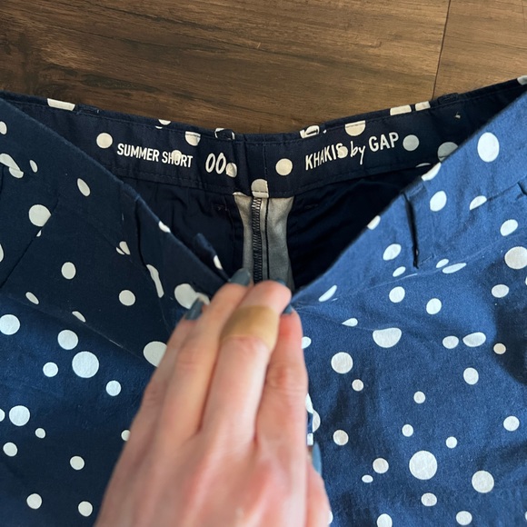 Gap navy blue and white polka dot shorts - Picture 2 of 3